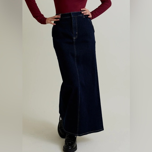 High Waist Denim Skirt - Picture 2 of 5
